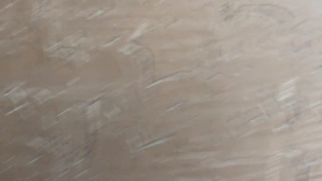 НЕЗАКРЕПЛЁННЫЙ  НАЩЕЛЬНИК   В  ПОДЪЕЗДЕ №4  ДОМА 44  ПО  УЛ. ОКТЯБРЯ,  Г. РЕУТОВ.