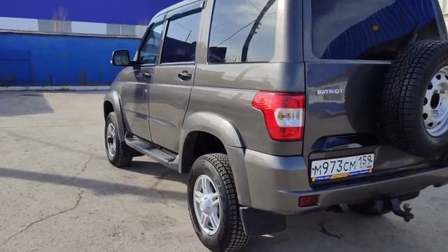 UAZ PATRIOT смотреть онлайн