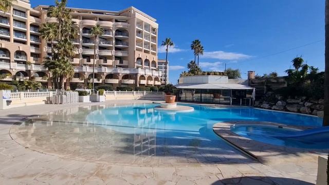 Studio vue mer avec piscine et parking privé смотреть онлайн