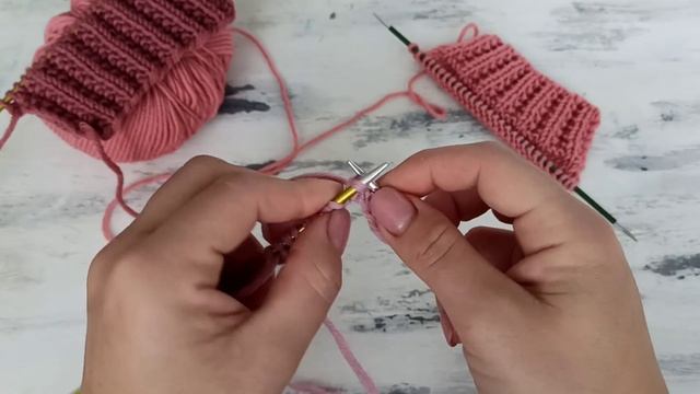 Очень простая двусторонняя резинка спицами для вязания шапок. Вяжем поворотными рядами и по кругу. смотреть онлайн