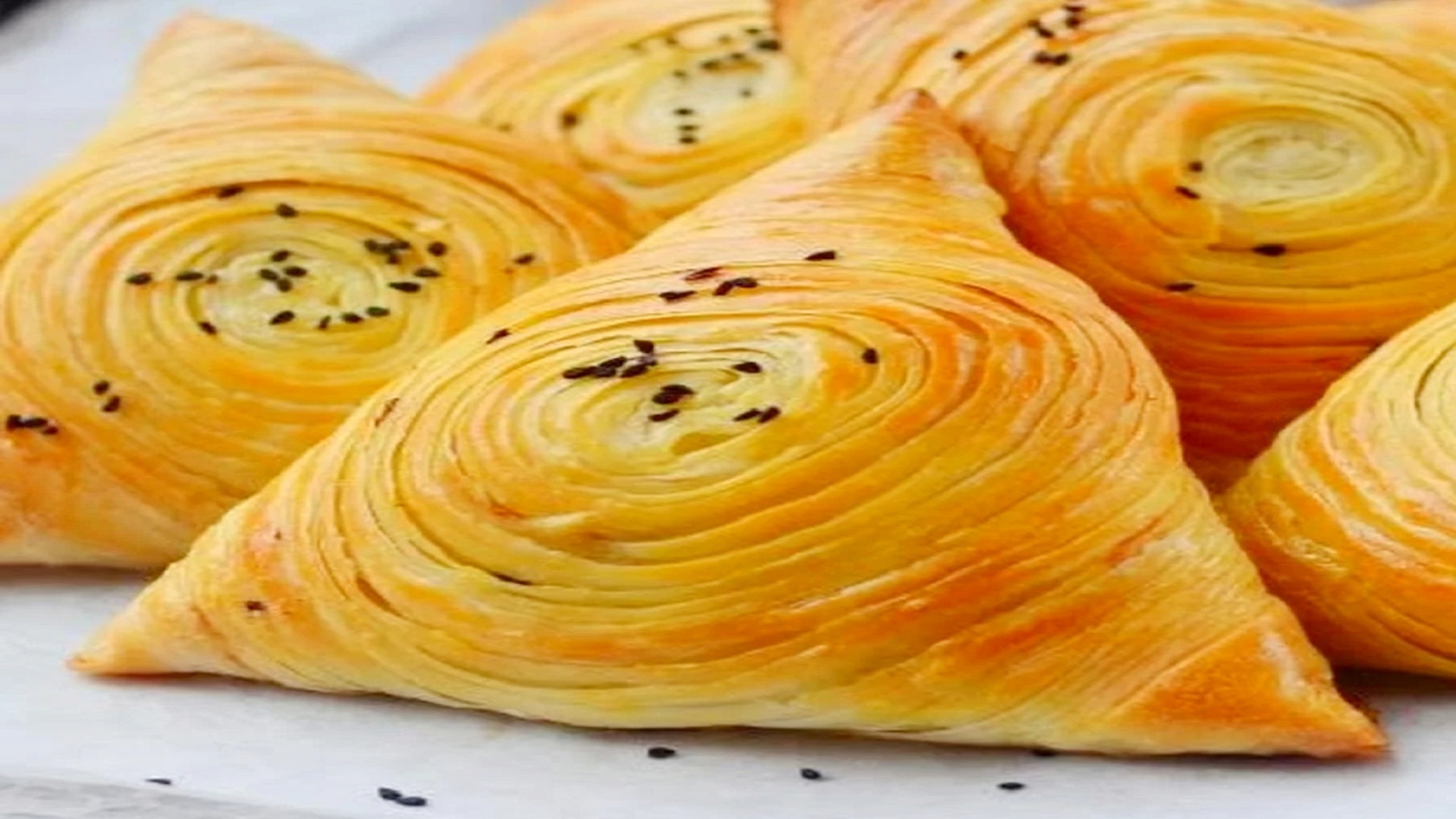 САМСА КАК ИЗ ТАНДЫРА. РЕЦЕПТ ДЛЯ ДУХОВКИ. ТЕСТО супер СЛОЕНОЕ. Просто и быстро. SAMOSA_ BÕREK смотреть онлайн