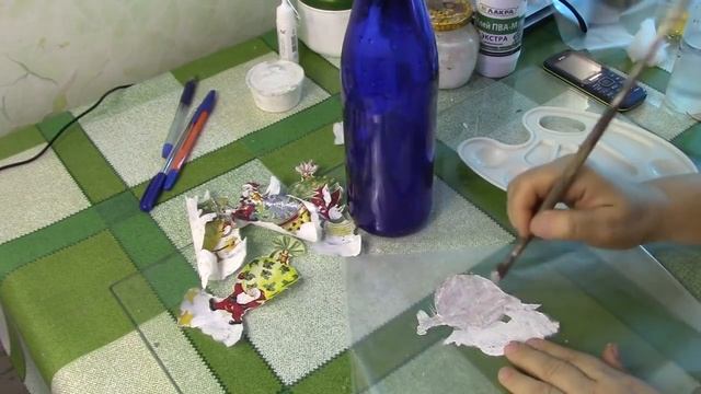 Декупаж на тёмном фоне без осветления фона. Новогодняя бутылка. ХоббиМаркет смотреть онлайн