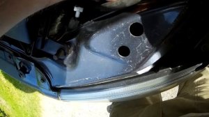 LADA GRANTA Замена ламп H4 в фарах головного света