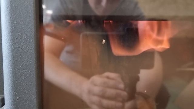 С конвекторами для сверхбыстрого нагрева. Чугунная Klemens. Честный тест. смотреть онлайн