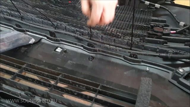 Защитные сетки для Рав4 - Автотехцентр SoundSpeed