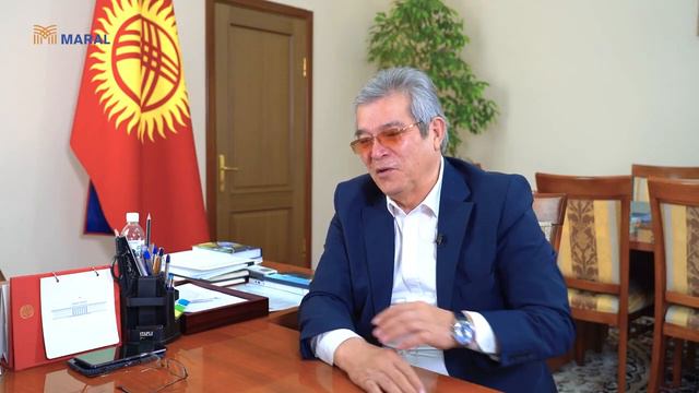ТААСИРДҮҮ окуя ~ Адамды ЫЙЛАТАТ ~ Касмамбетов кантип ӨСКӨНҮН айтып берди ~ ТАРАТКЫЛА смотреть онлайн