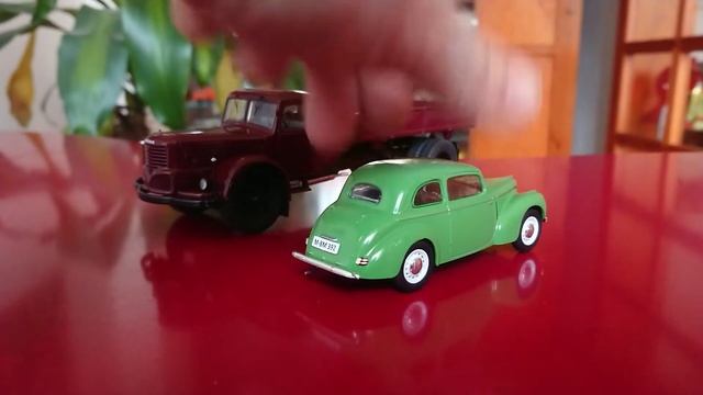 1946 Škoda 706 RS & 1946 Škoda 1101 Tudor, 1/43 смотреть онлайн
