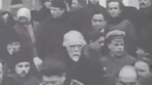 Два сокола - песня о Ленине и Сталине смотреть онлайн