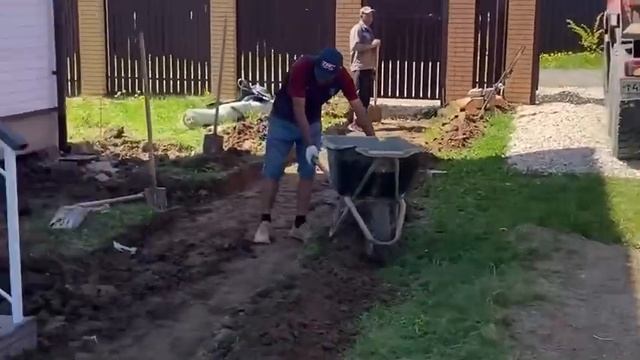 Брусчатка на даче смотреть онлайн