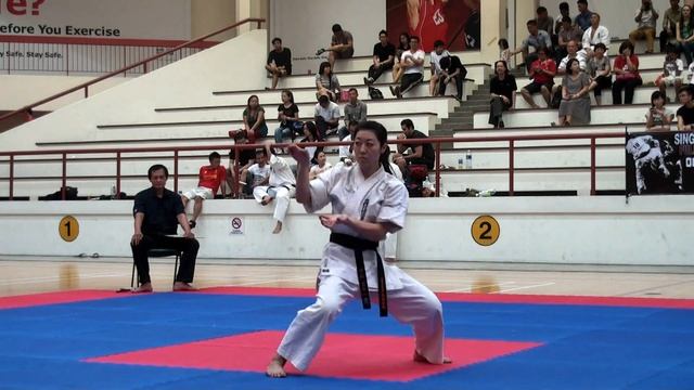 Kyokushin Karate Seienchin Kata  Arisu Nakamura