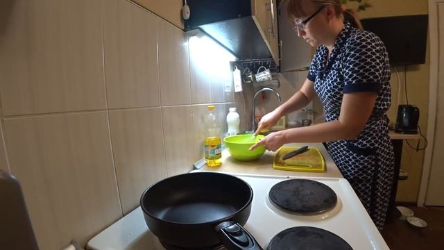 Влог, 23 октября, Вечные туманы, Сонина каша, Покупки, Омлет с колбасой, Потеряла шапку в кинотеатр