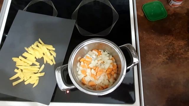 Вкуснейший суп с фрикадельками