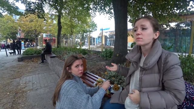 One day trip to Rostock. Small, old, but so nice. Just enjoy) смотреть онлайн