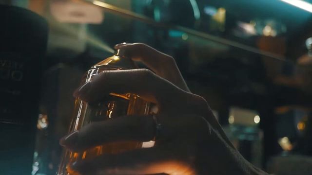 Парфюмированная вода Velvet Oud- самый необычный парфюм DubaiShop смотреть онлайн