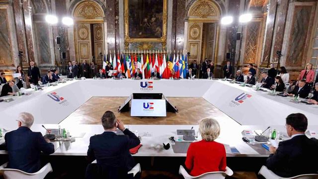 Последняя НАДЕЖДА Турции! Политическое столкновение ТИТАНОВ! Играм пришел КОНЕЦ! смотреть онлайн