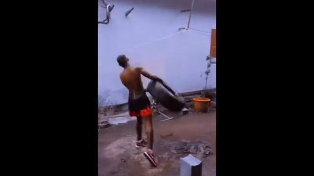 ro ransom - see me fall ft . kensei abbot 's music ) 𝑳𝑬 𝑹𝑶𝑰 𝑪𝑯𝑨𝒀𝑨𝑵𝑬 Boxe смотреть онлайн