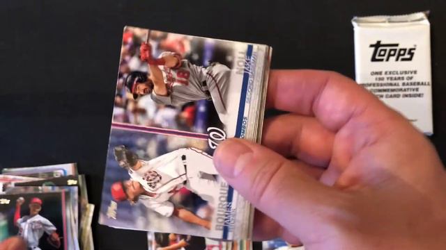 2019 Topps Update Series Blaster Box - Tons of Good Rookies смотреть онлайн