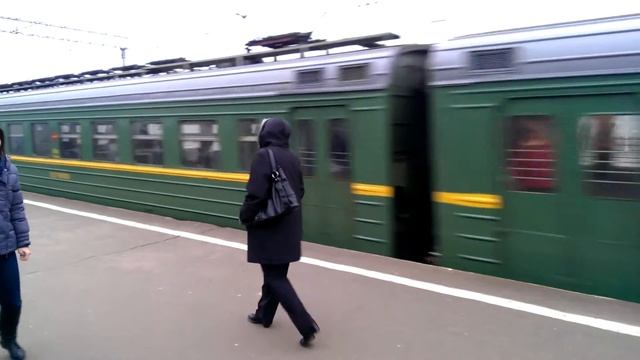 Прибытие электрички на станцию Каланчёвская смотреть онлайн