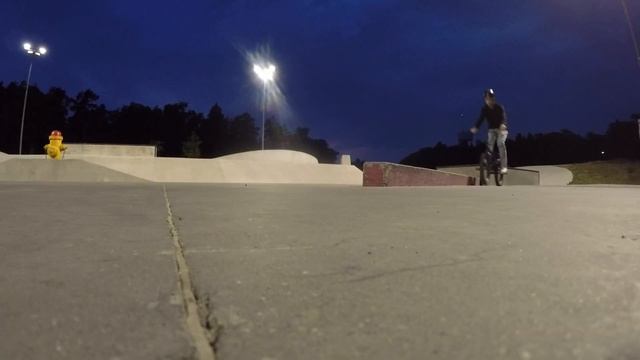 BMX VS MOPED !!!!   -   BMX Riding In Nynashamn, Sweden