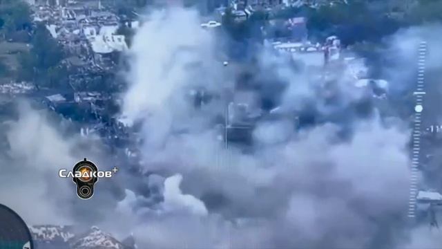 КАК ТОЛЬКО ВОЗЬМЕМ ОКОНЧАТЕЛЬНО КРАСНОГОРОВКУ, ЛЕГЧЕ ПОЙДЕМ В КУРАХОВО Такая сейчас война, - каждый смотреть онлайн