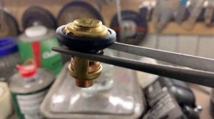 Замена термостата на Toхатсу 9.8