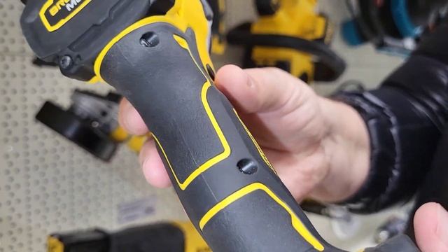 Dewalt DCF850 -самий компактний импакт на ринку України
