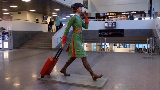 Скульптура Петру I в аэропорту "Пулково" смотреть онлайн