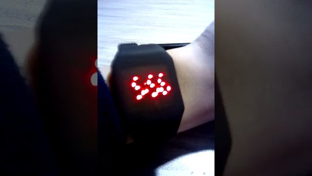 Как покрасить деталь лего с помощью маркера.От Ванька смотреть онлайн