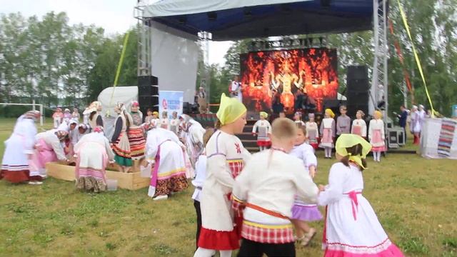 VII Фестиваль финно-угорской кухни БЫГ-БЫГ * Открытие * Из 3-х частей, здесь первая * Видео НуриСве смотреть онлайн