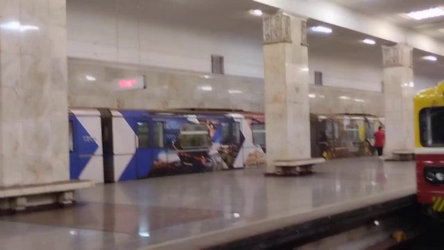 на прибывающий поезд сторону станции Щёлковская посадки нет///15 Мая 2023 смотреть онлайн