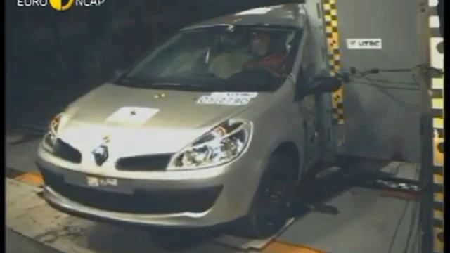 Краш тест Renault Clio 2005 (E-NCAP) смотреть онлайн