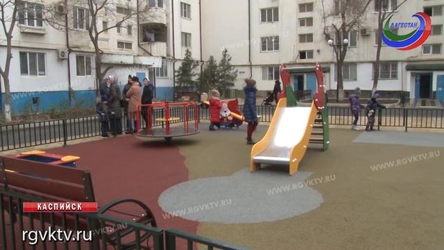 Ремонт 14 улиц Каспийска, проведенный в рамках проекта «Мой Дагестан – мои дороги» завершен смотреть онлайн