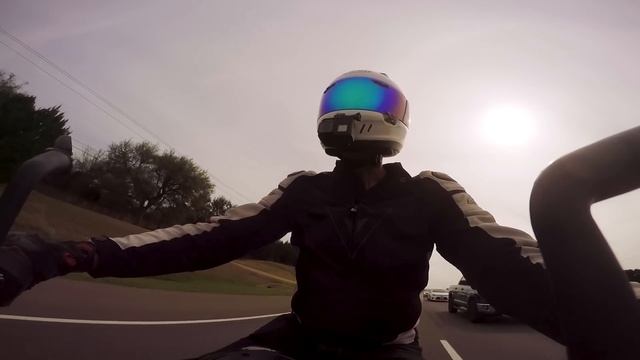 2019 KTM Duke 390 - First Impression Ride! смотреть онлайн