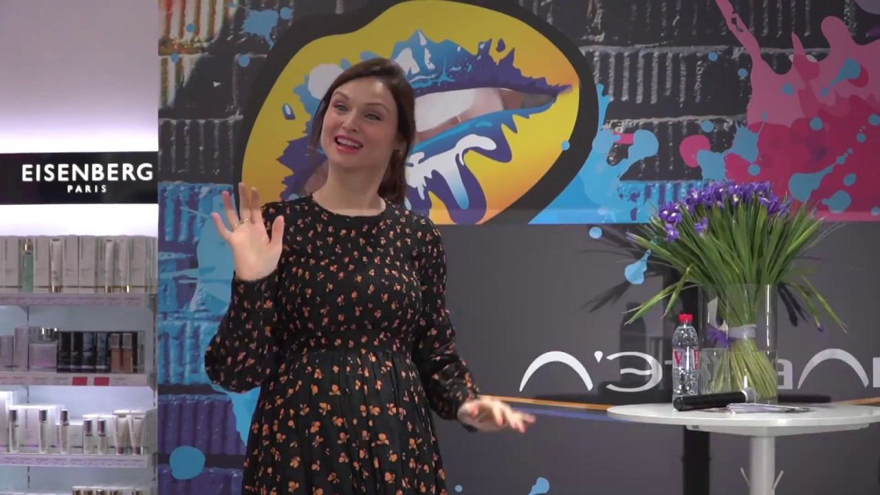 Трансляция на экран встречи певицы Sophie Ellis-Bextor в Москве и Санкт-Петербурге смотреть онлайн