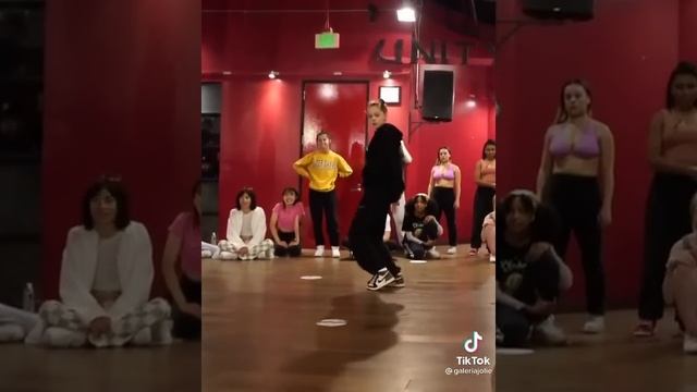 SHILOH JOLIE PITT DANCING FOR THE FIRST TIME WITHOUT MASK смотреть онлайн