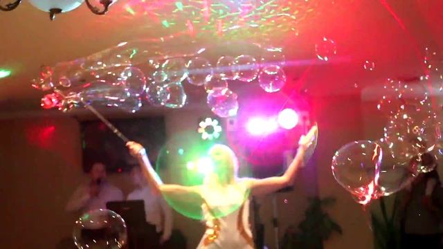 Наталья Литвинова (Шоу мыльных пузырей Bubble Show) смотреть онлайн