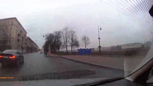 Петербург чихает на самоизоляцию, авто и пешеходы заполонили улицы смотреть онлайн