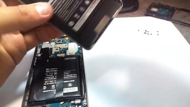 Xiaomi Mi4. Восстановленный под видом нового. www.lightinthebox.com смотреть онлайн