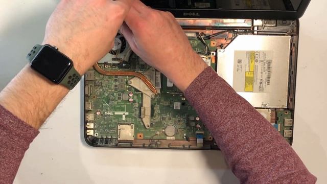 Разборка и чистка Dell N5040 P18F смотреть онлайн
