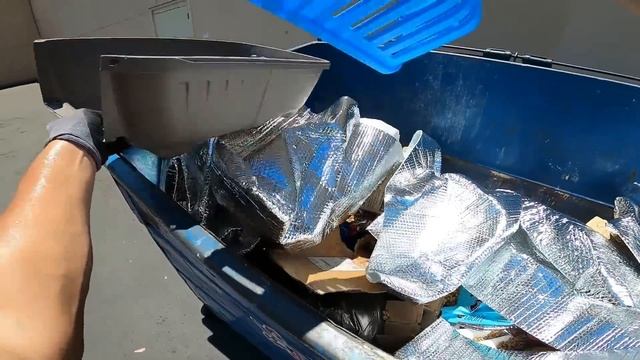 Dumpster Diving Huge Jackpot! - S2E31 смотреть онлайн