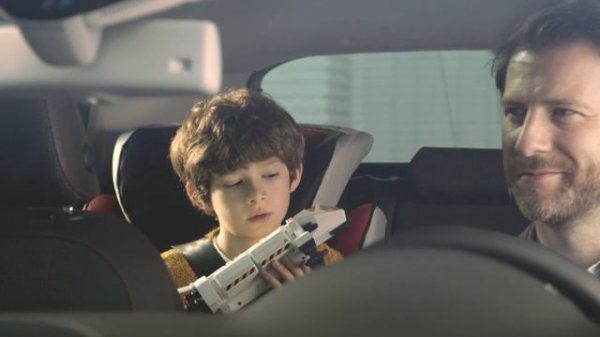 SEAT - SEAT Leon 2013 - 'Technology to Enjoy' Advert