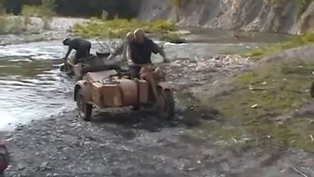 На что способен BMW R75 + Zündapp KS 750 1943 смотреть онлайн