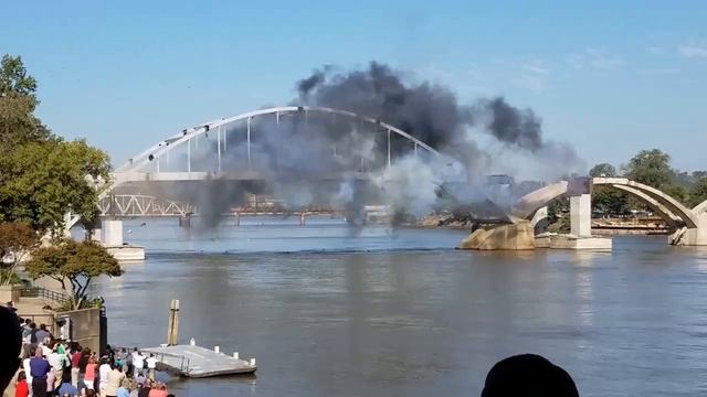 Столетний мост не смогли взорвать с первого раза!!!! смотреть онлайн