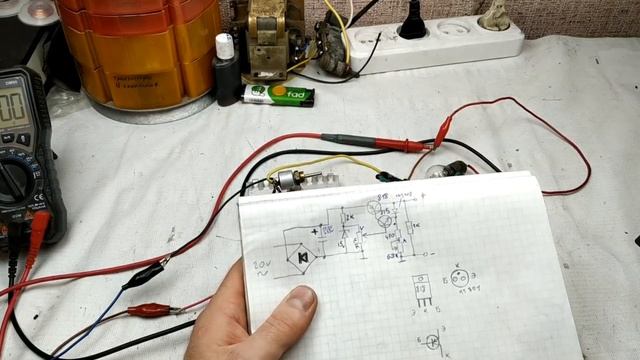 Супер-Простой Регулятор тока и напряжения Своими руками! смотреть онлайн