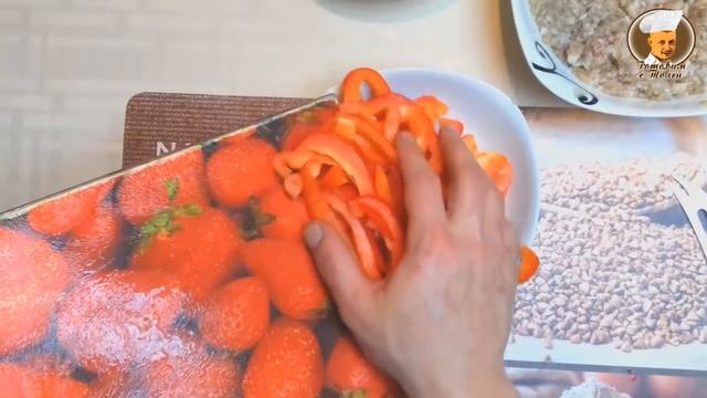 Блюдо из капусты и фарша "Рулеты из пекинской капусты с фаршем в духовке" смотреть онлайн