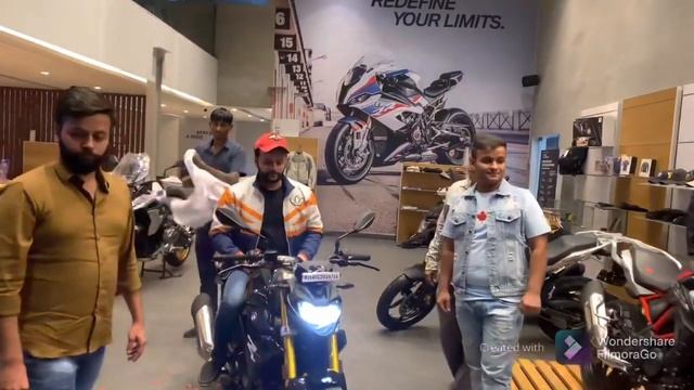 Taking delivery of BMW g310r | bhaiyo ne aj to khatarnak surprise de diya | watch till end | jaipur смотреть онлайн