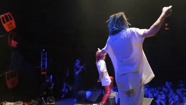 GLAMGO! - ГЛЯНЬ ЕЙ НА ЛИЦО смотреть онлайн