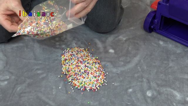 Dyson DC01 De Stijl Toy Vacuum Cleaner By Casdon Unboxing & Demonstration