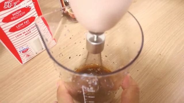 Unboxing Odette Handheld Blender + Dalgona Coffee - Bila suami tak serious buat video ni HAHA смотреть онлайн