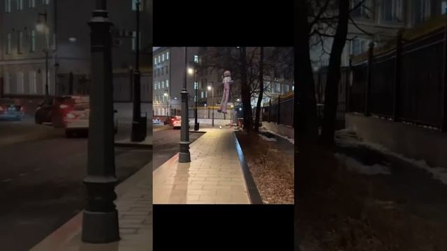 встретил фигуру в реальной жизни! #doors #roblox смотреть онлайн